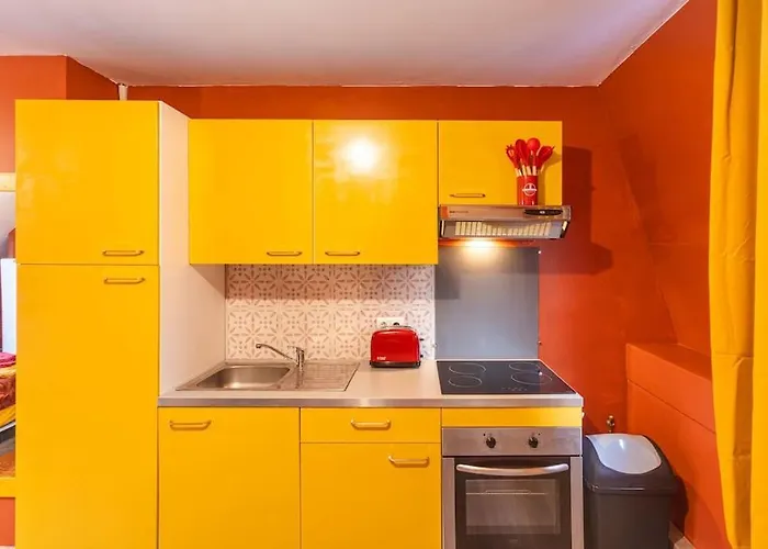 Le Red Line I Netflix I Billard I Wifi I Parking I Centre-ville - Cosy & Confort Appartamento Valenciennes