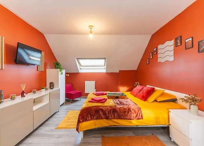 Appartamento Le Red Line I Netflix I Billard I Wifi I Parking I Centre-ville - Cosy & Confort *