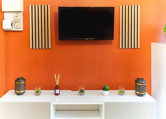 Le Red Line I Netflix I Billard I Wifi I Parking I Centre-ville - Cosy & Confort Appartamento Valenciennes