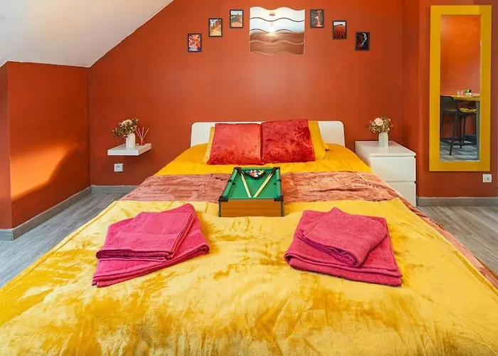 Le Red Line I Netflix I Billard I Wifi I Parking I Centre-ville - Cosy & Confort